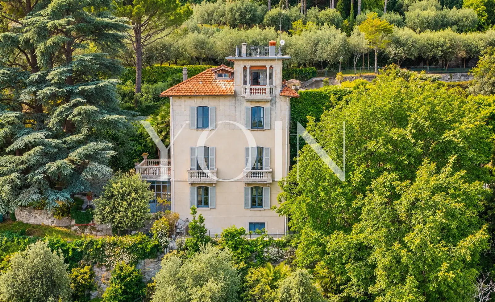 A Villa Above Moltrasio, Lake Como — Lake Como, Italy — photo 2