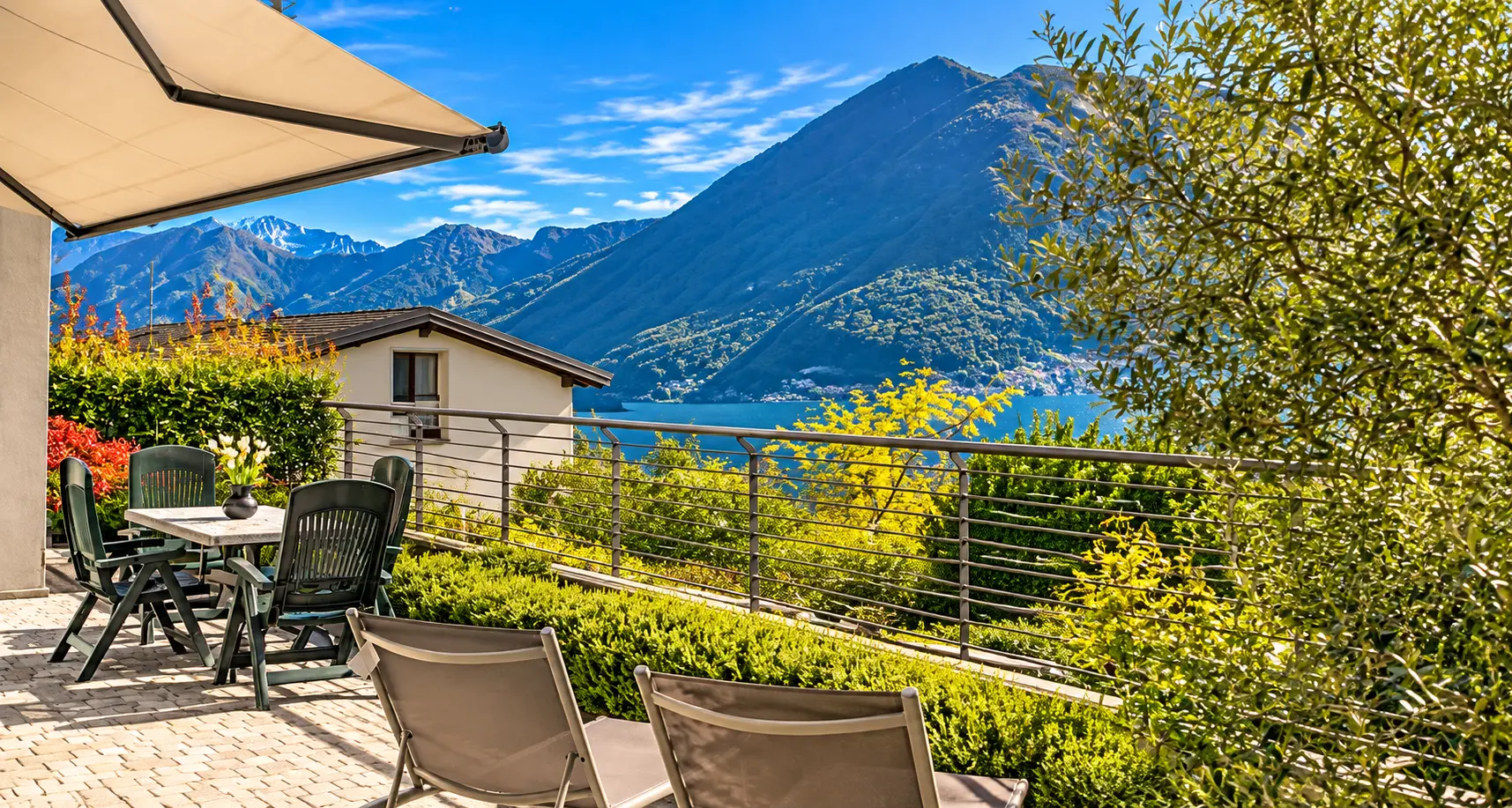A Few Steps from the Square — Lake Como, Italy — photo 4