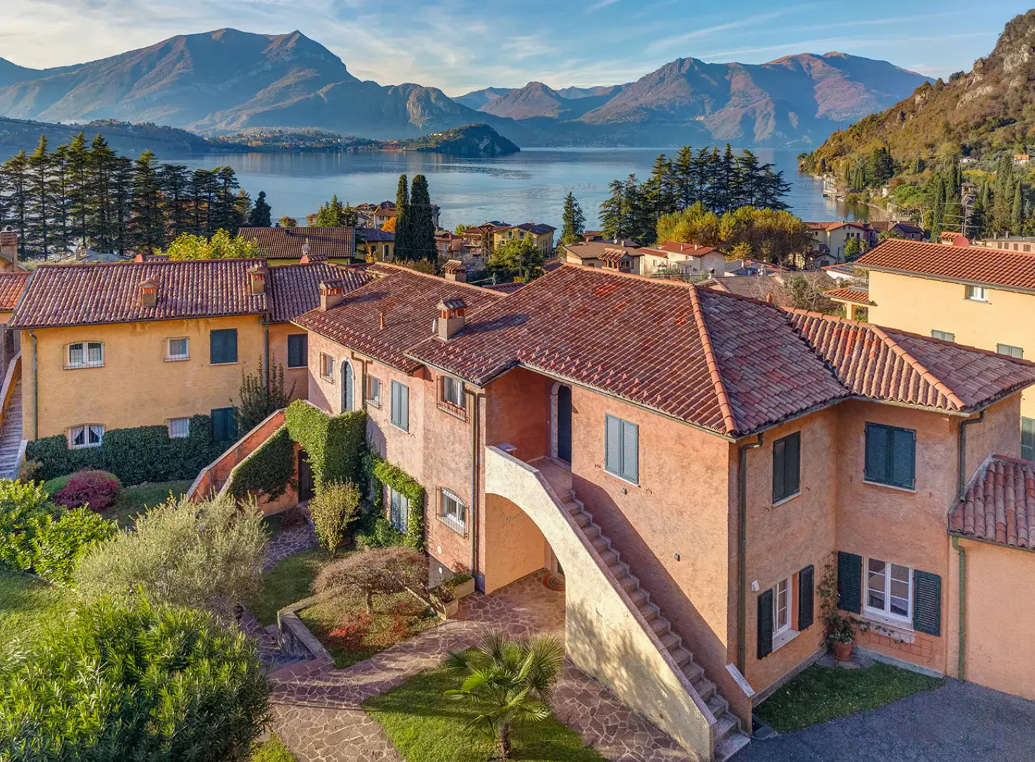 Garden, Pool and the Lake — Lake Como, Italy — photo 11
