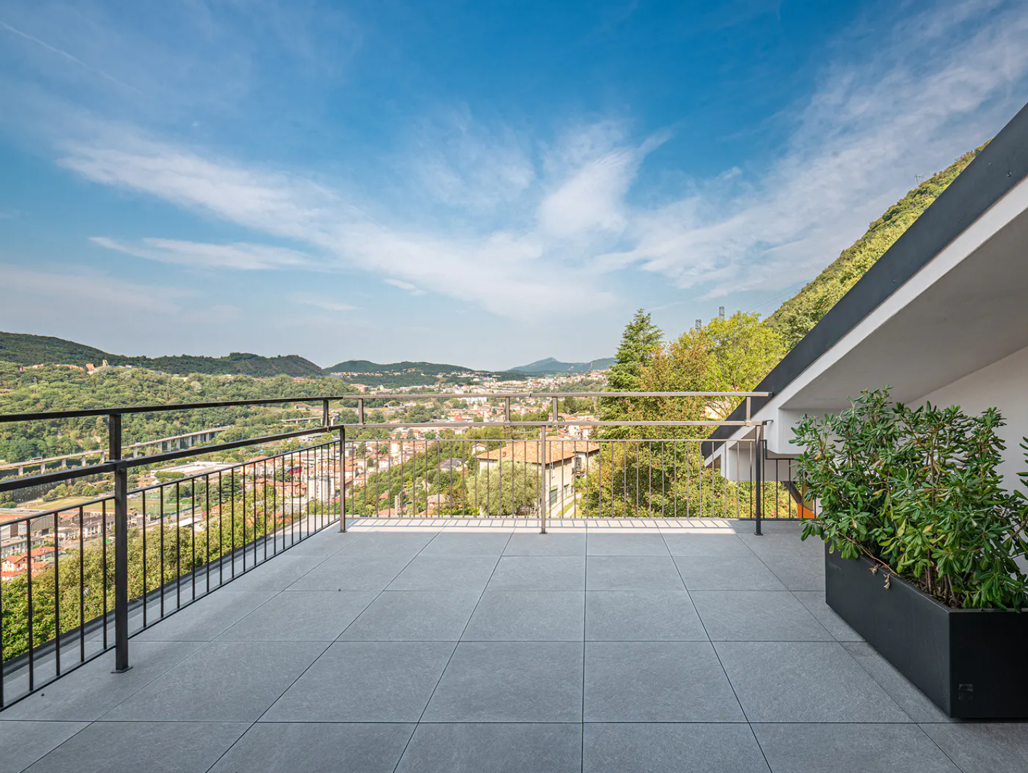 Monte Rosa Terrace Apartment, Cernobbio, interior detail