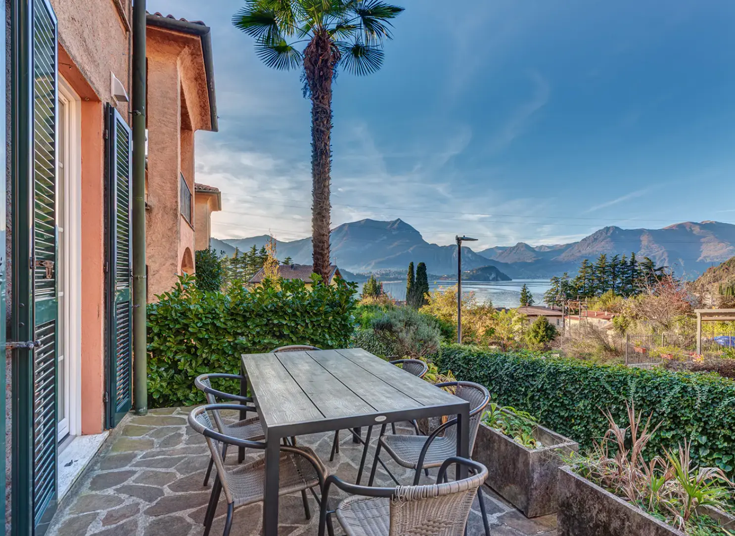 Garden, Pool and the Lake — Lake Como, Italy — photo 10