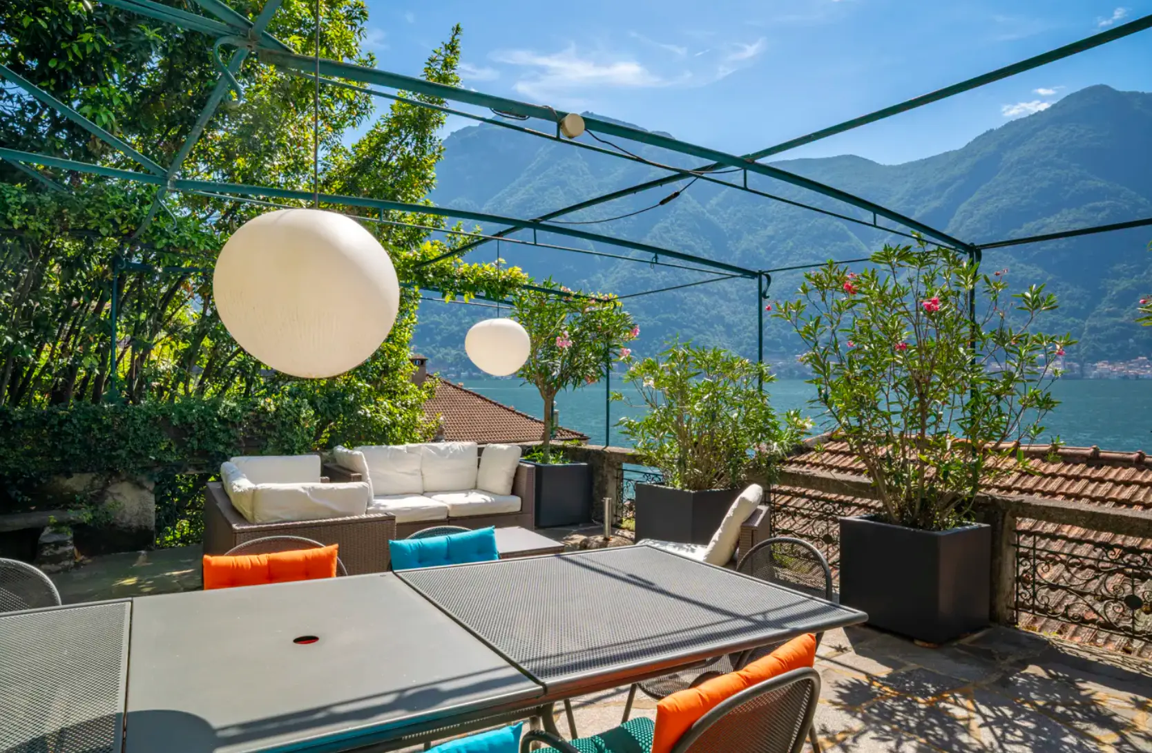 Rock Face Villa, Nesso — photo 9