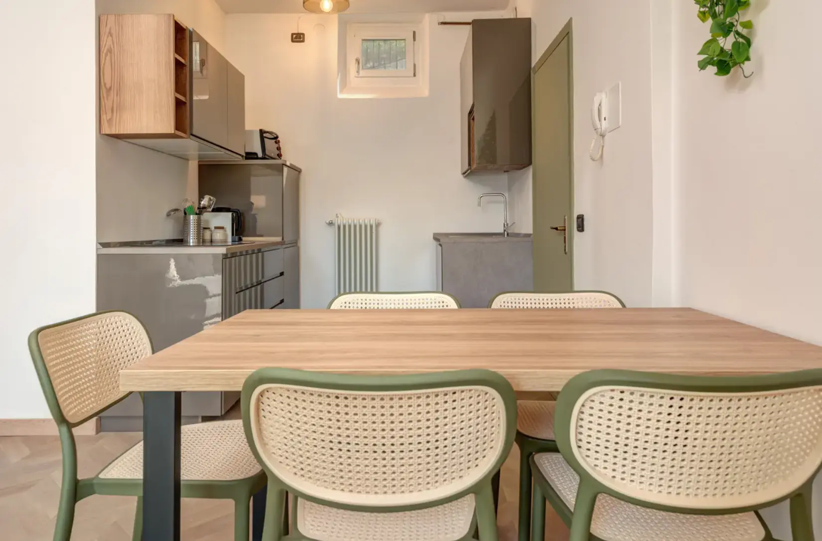 Sage Green Lake Apartment, Lake Como — photo 4