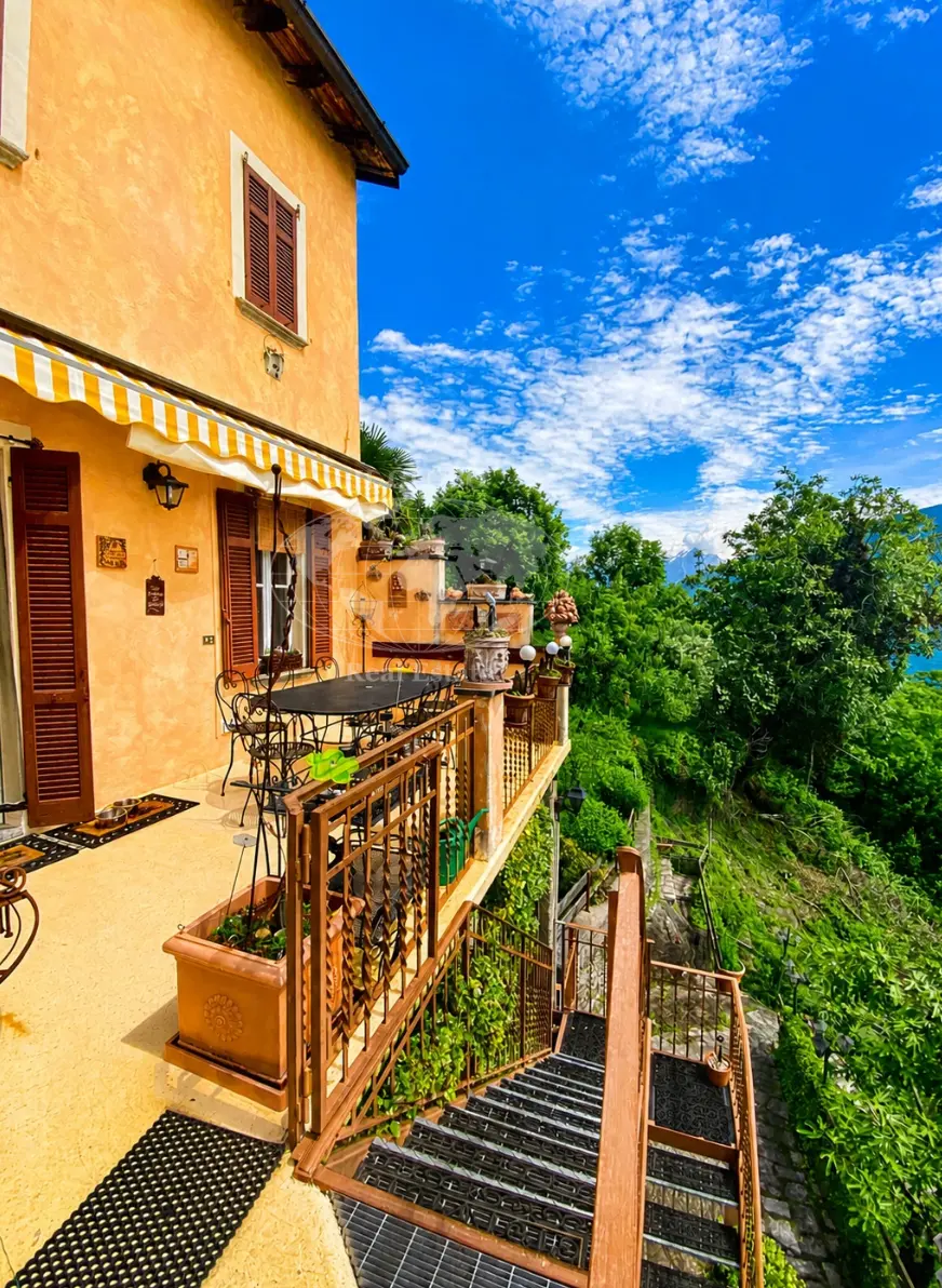 Two Houses Above the Lake, San Siro — Lake Como, Italy — photo 4