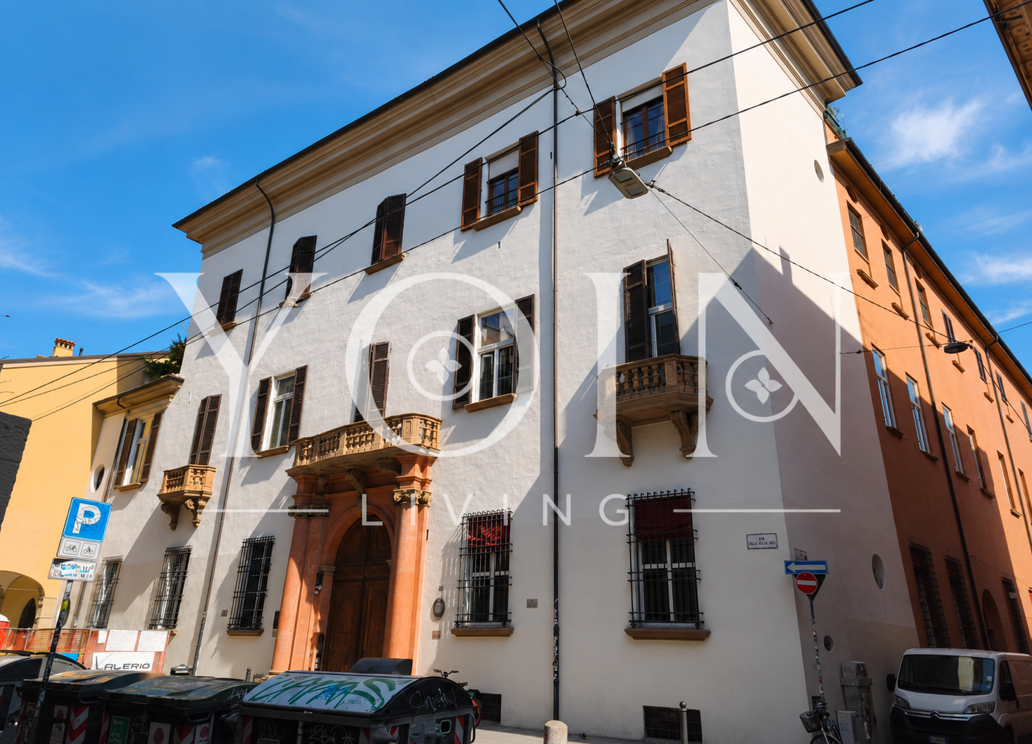 Frescoed Palazzo Apartment, Bologna — Bologna, Italy